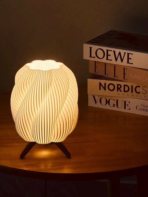 Swirl Lamp — 智慧藝術燈